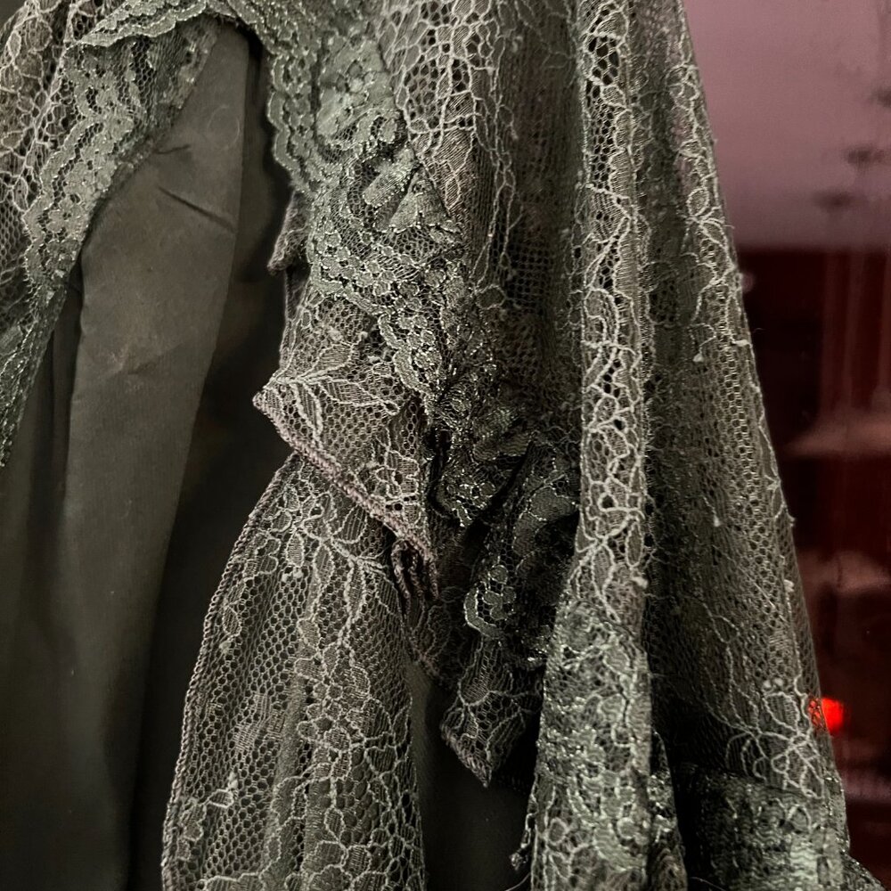 Ladies Blouse - Picture 5 of 8